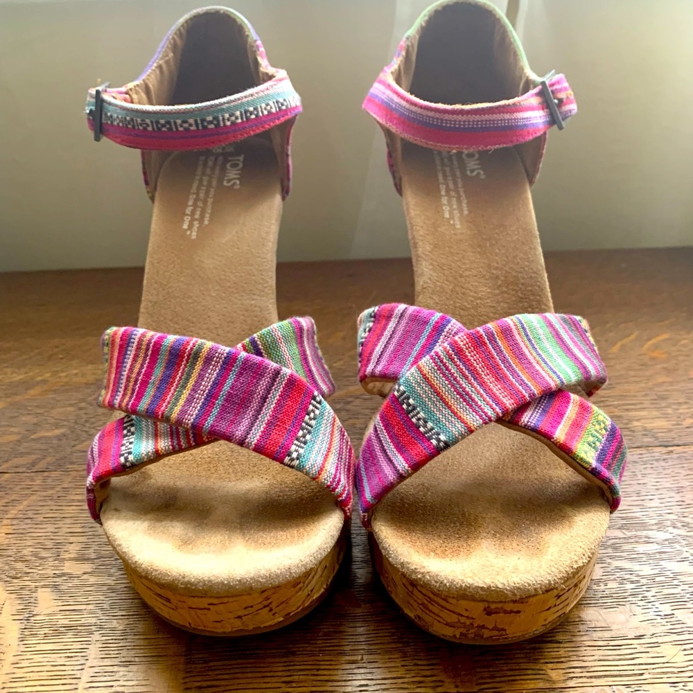 Toms Wedge Sandal